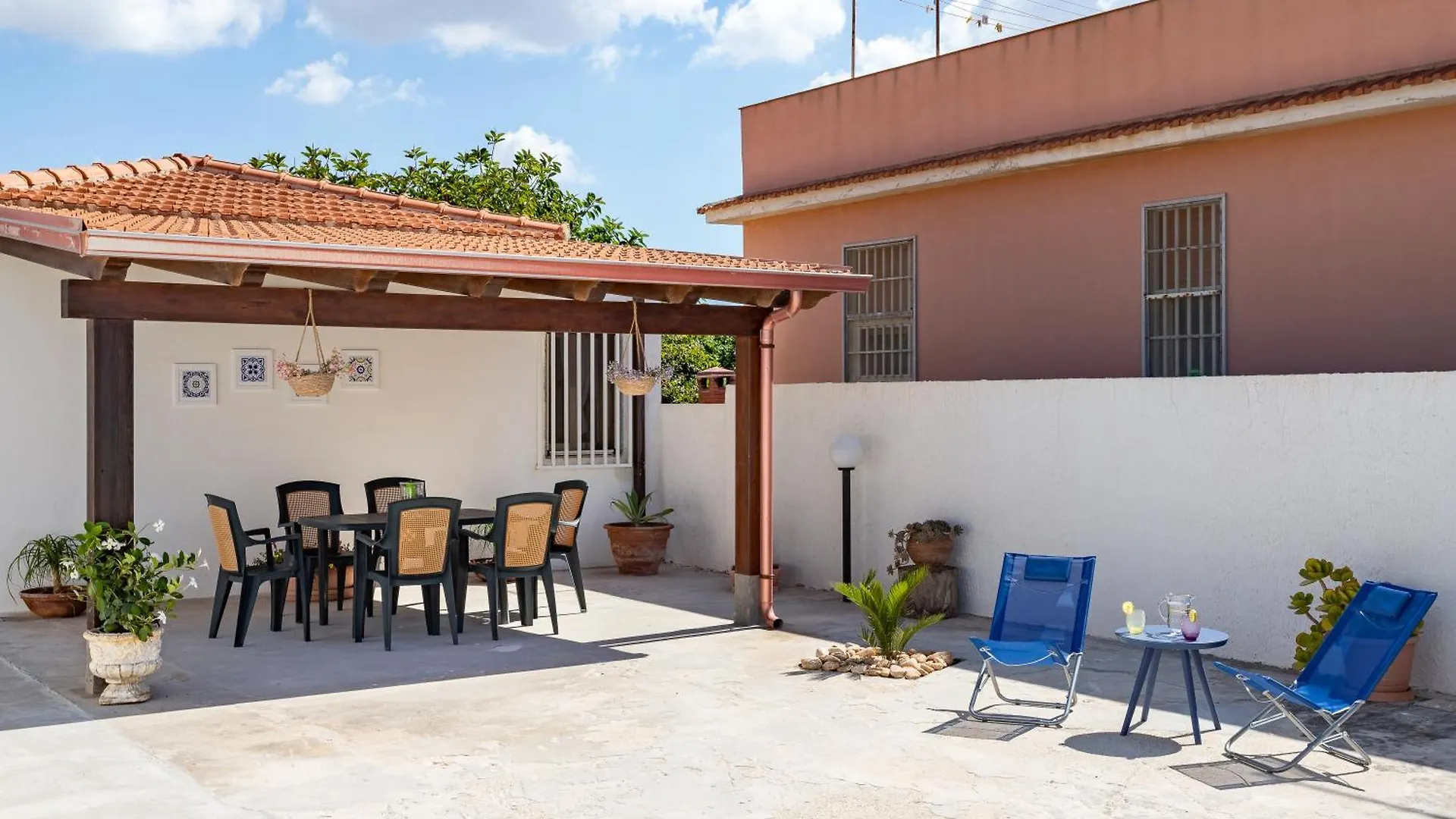 Villa Dema, Sea Front & Beach 20 Mt 산타 마리아 델 포칼로 0*,  이탈리아